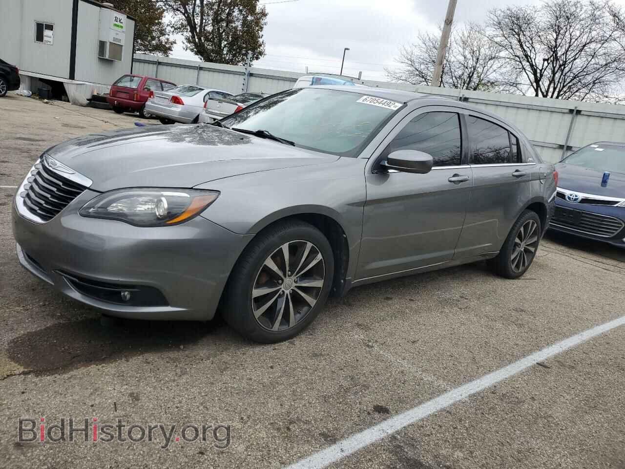 Photo 1C3BC8FG2BN609992 - CHRYSLER 200 2011