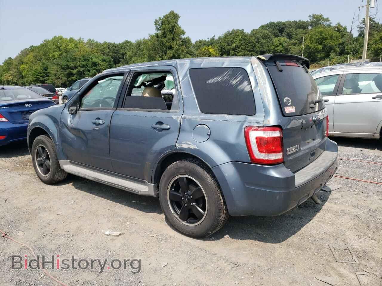 2011 FORD ESCAPE - VIN: 1FMCU0DG2BKA86018 - Фото 2