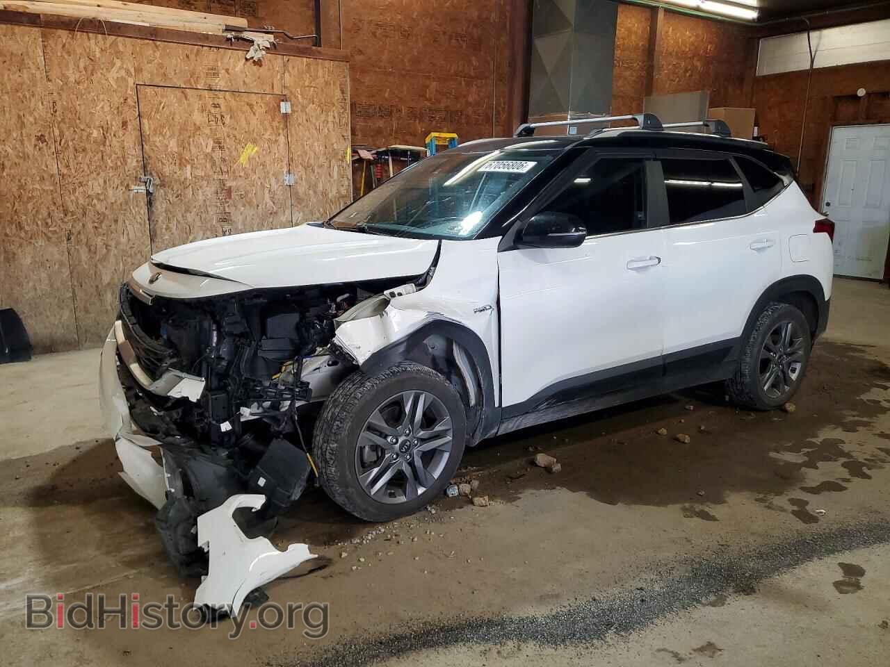 Фотография KNDEUCAA4M7177280 - KIA SELTOS 2021