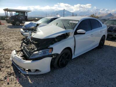 2013 Volkswagen JETTA Jetta SE, white — VIN 3VWDX7AJ8DM213274, Copart