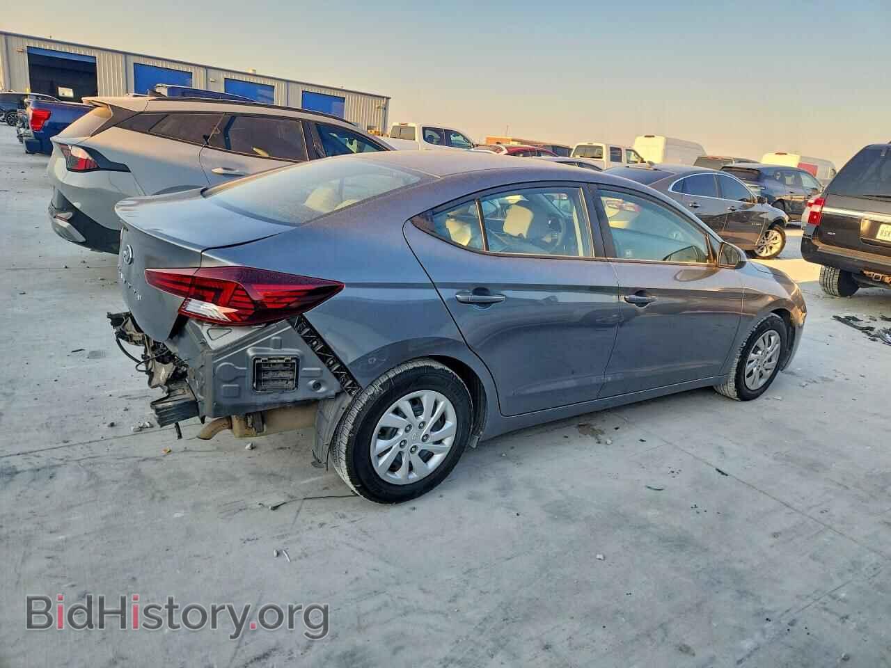 2019 HYUNDAI ELANTRA - VIN: 5NPD74LF8KH492934 - Фото 3