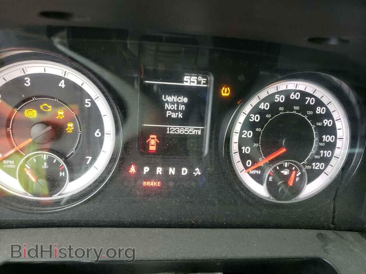 2019 RAM 1500 - VIN: 1C6RR6FG4KS702082 - Фото 4