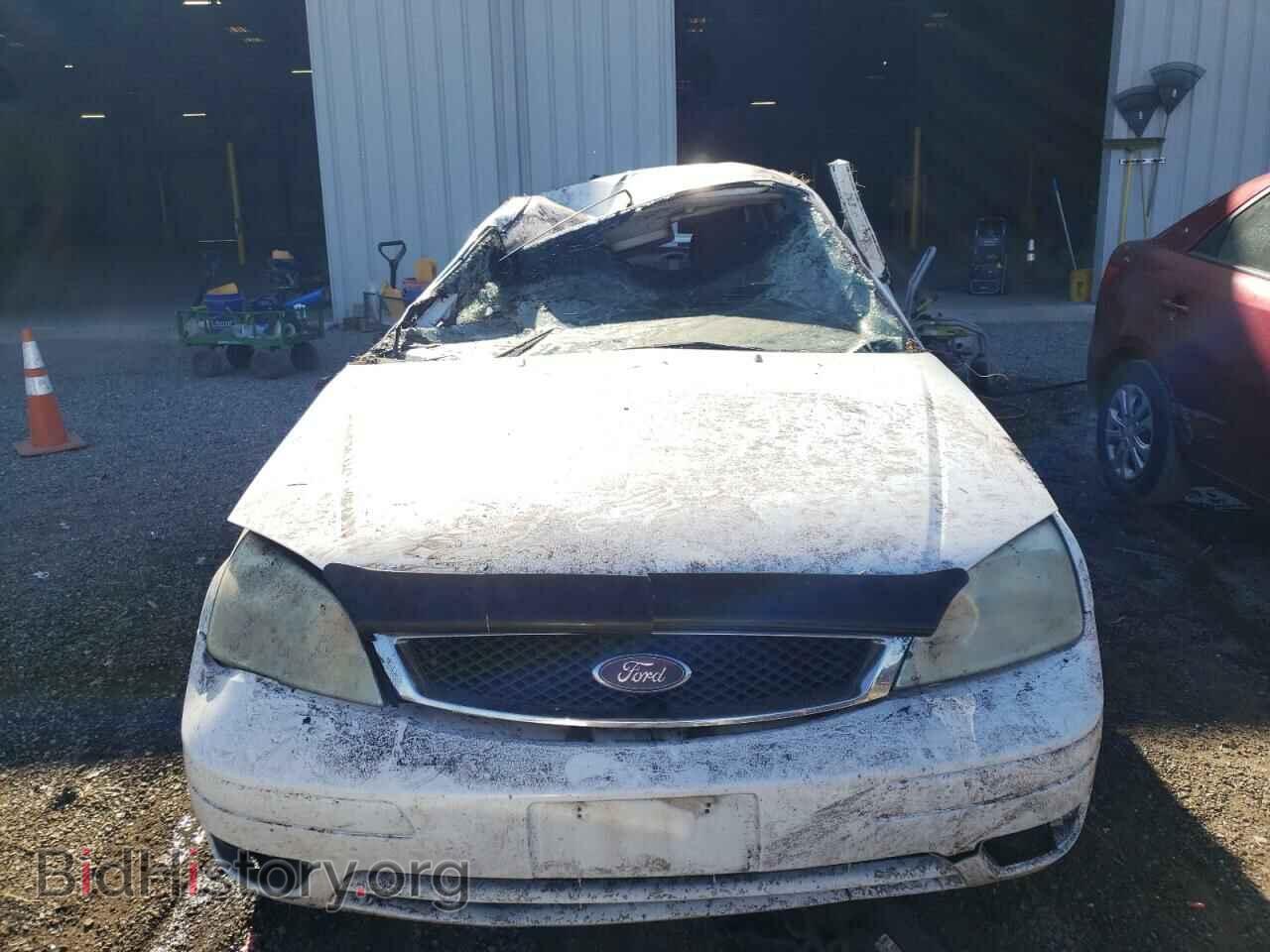 2007 FORD FOCUS - VIN: 1FAFP34N97W111480 - Фото 9