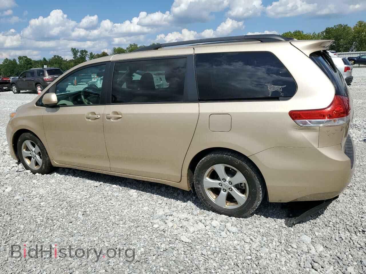 2012 TOYOTA All Models - VIN: 5TDKK3DC2CS233050 - Фото 2