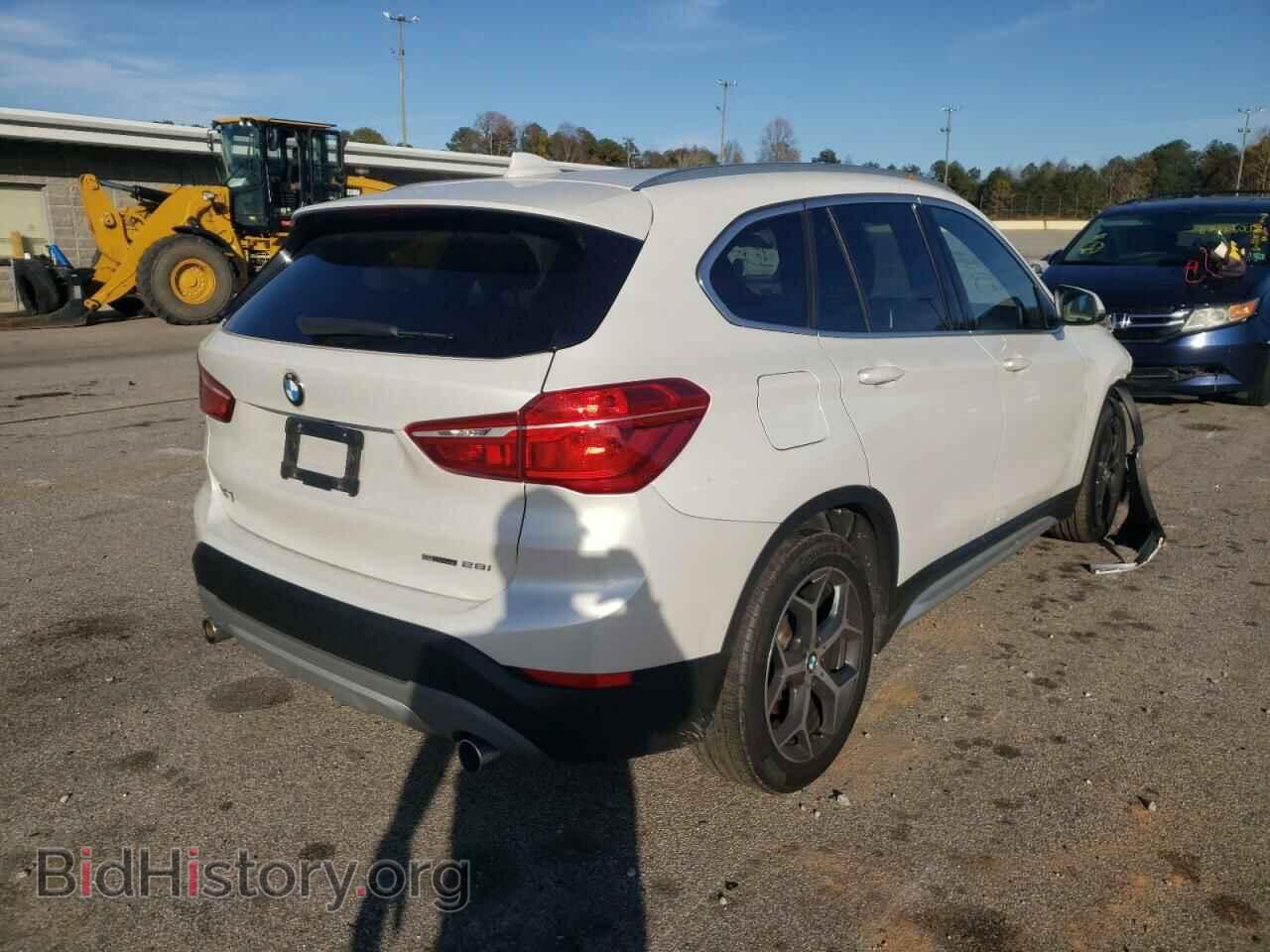 2019 BMW X1 - VIN: WBXHU7C58K3H45030 - Фото 4