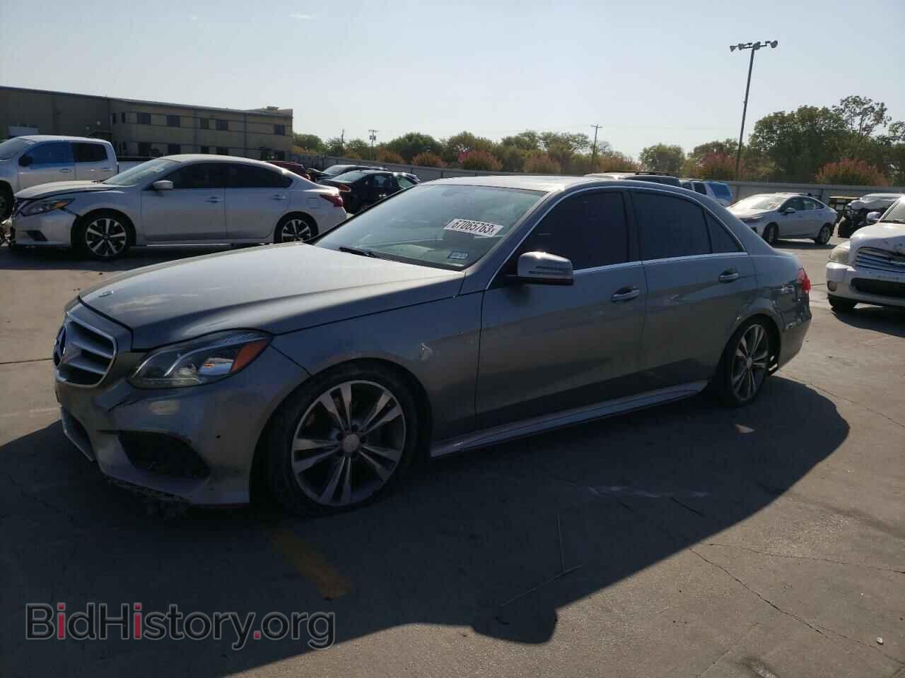 Photo WDDHF5KB3EA781374 - MERCEDES-BENZ E-CLASS 2014