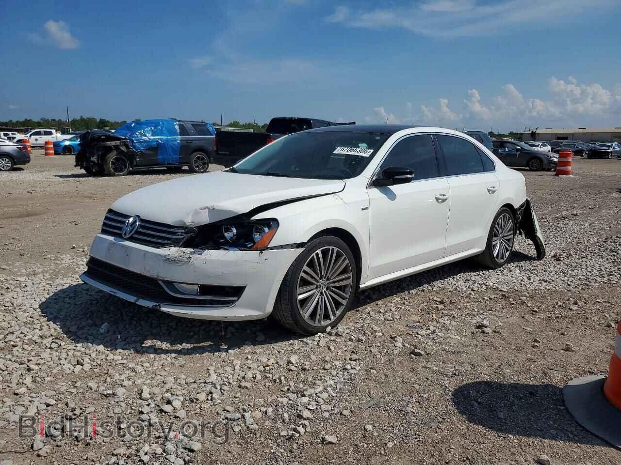 Фотография 1VWBS7A37FC068174 - VOLKSWAGEN PASSAT 2015