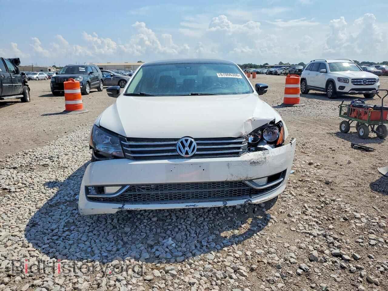 2015 VOLKSWAGEN PASSAT - VIN: 1VWBS7A37FC068174 - Photo 5