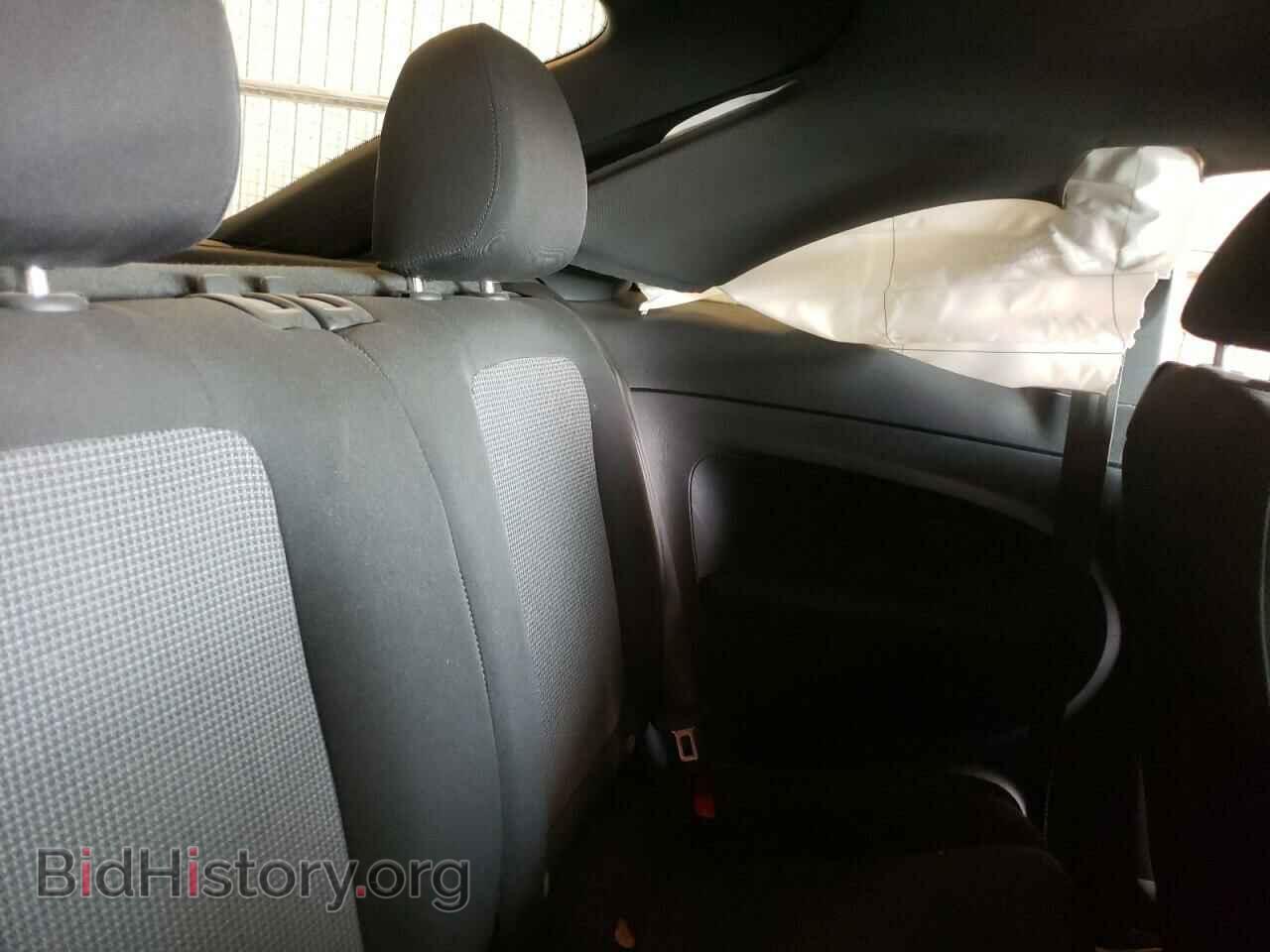 2019 VOLKSWAGEN BEETLE - VIN: 3VWFD7AT9KM717302 - Фото 10