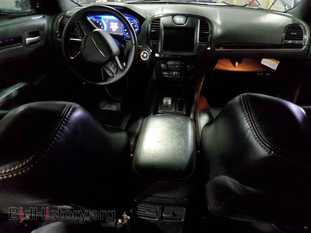 2016 CHRYSLER 300 - VIN: 2C3CCAGG7GH270639 - Фото 8