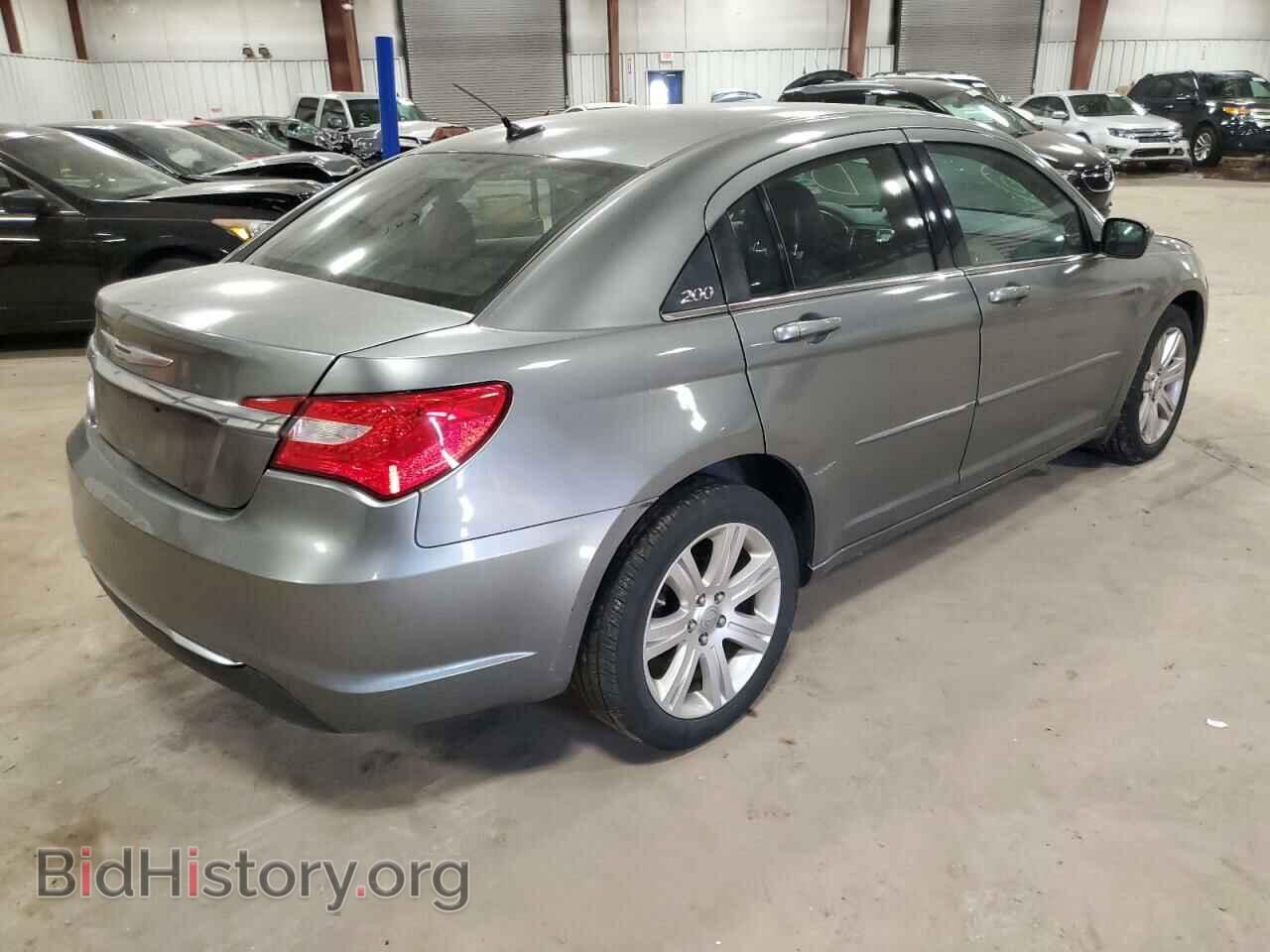 2013 CHRYSLER 200 - VIN: 1C3CCBBB3DN656351 - Фото 4