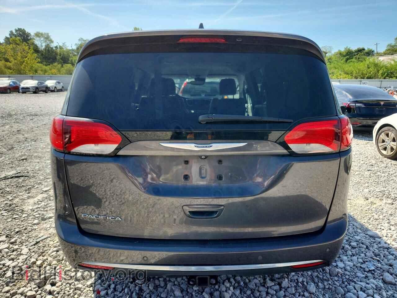 2018 CHRYSLER PACIFICA - VIN: 2C4RC1EG9JR288182 - Фото 6