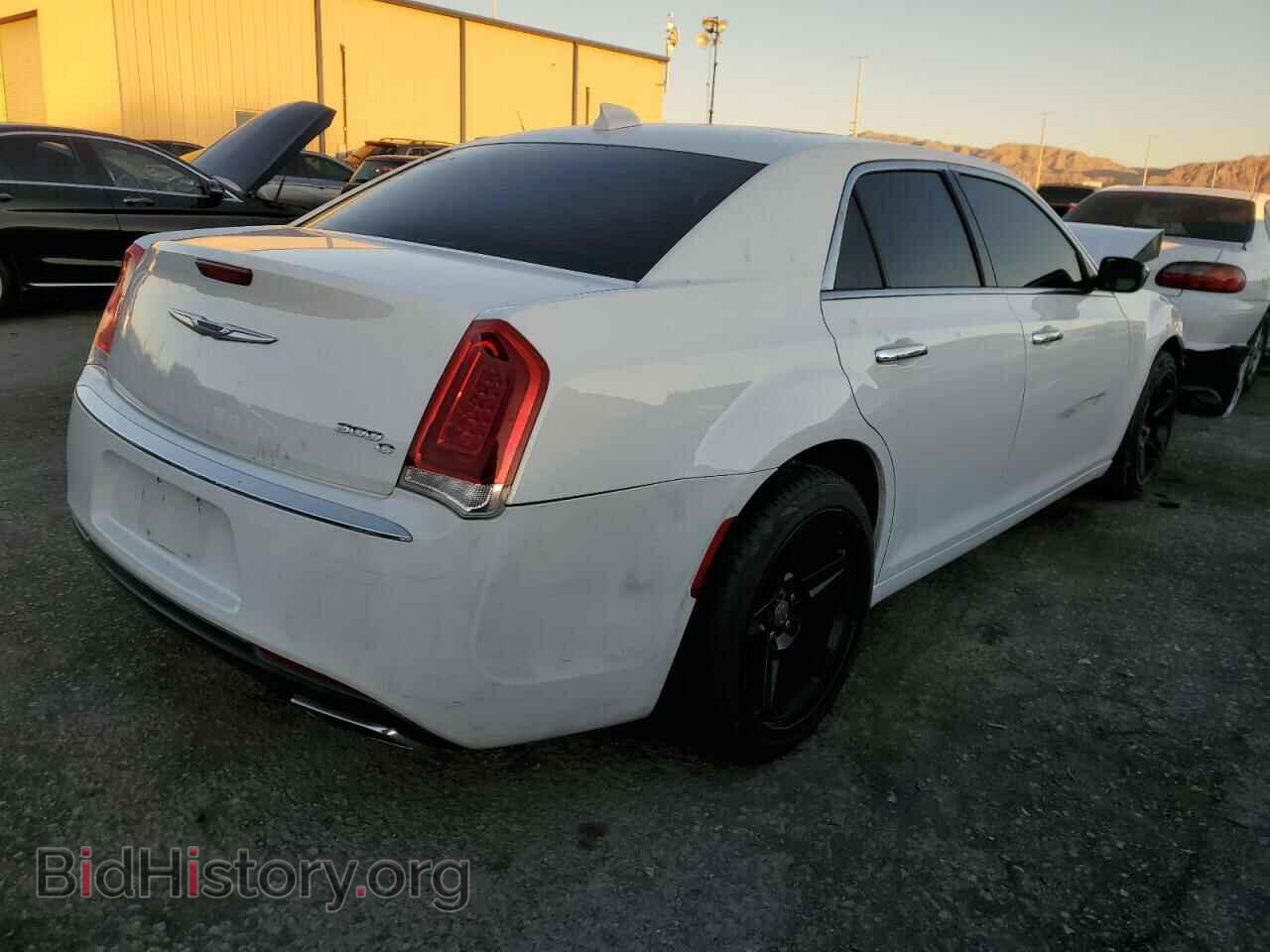 2016 CHRYSLER 300 - VIN: 2C3CCAEG7GH287007 - Фото 4
