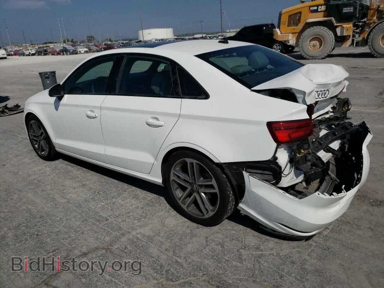 2019 AUDI A3 - VIN: WAUAUGFF3KA087593 - Фото 2