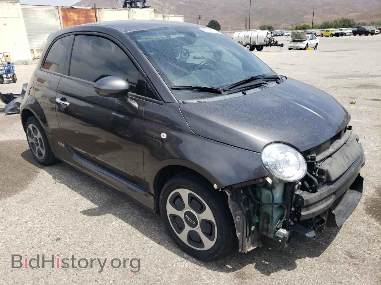 2017 FIAT 500 - VIN: 3C3CFFGEXHT579999 - Photo 4