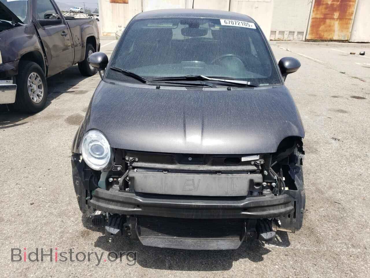 2017 FIAT 500 - VIN: 3C3CFFGEXHT579999 - Photo 5