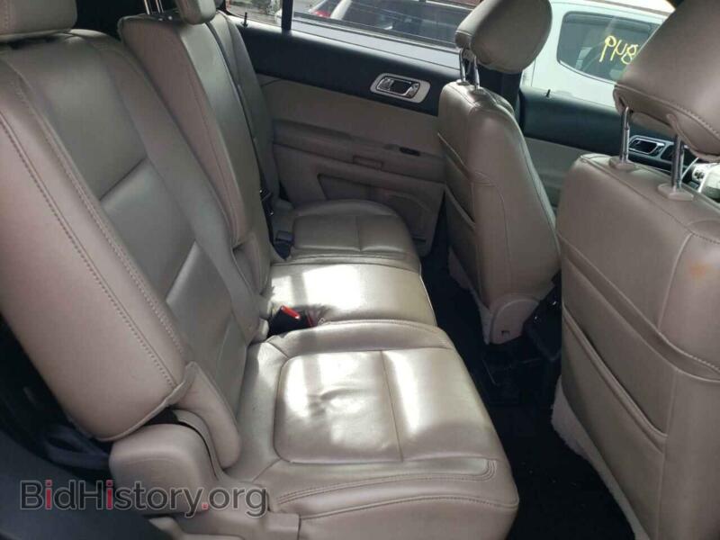 2011 Ford EXPLORER (VIN 1FMHK7D85BGA14178) — photo 6 of 10