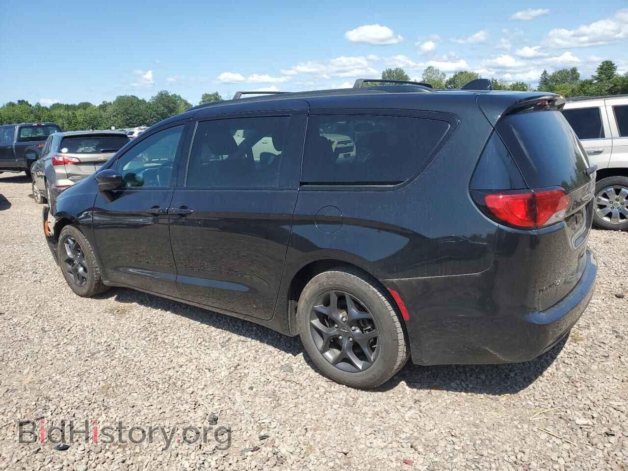 2018 CHRYSLER PACIFICA - VIN: 2C4RC1BG5JR355994 - Фото 2