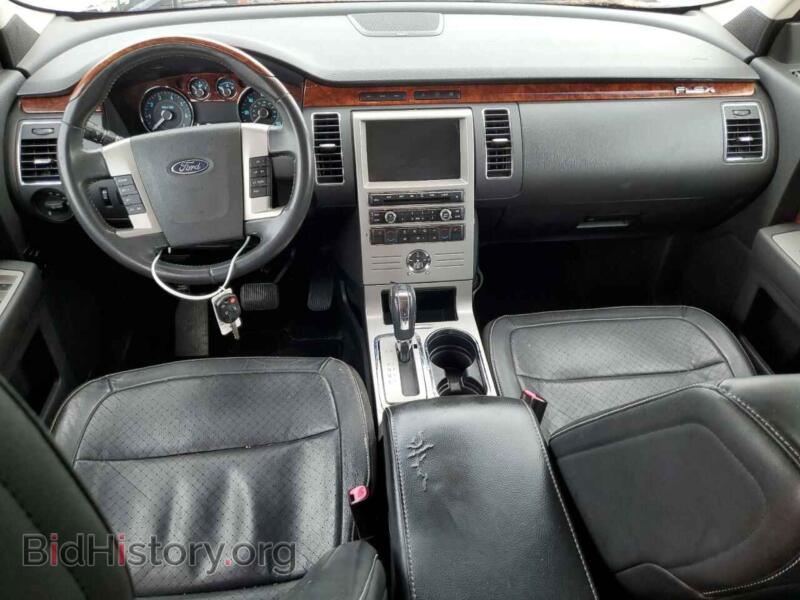 2011 Ford FLEX (VIN 2FMGK5DC2BBD35803) — photo 8 of 13