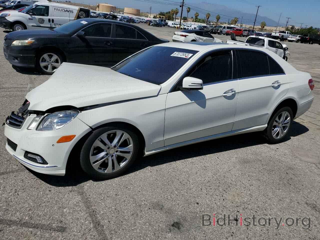 Photo WDDHF8HBXAA089079 - MERCEDES-BENZ E-CLASS 2010