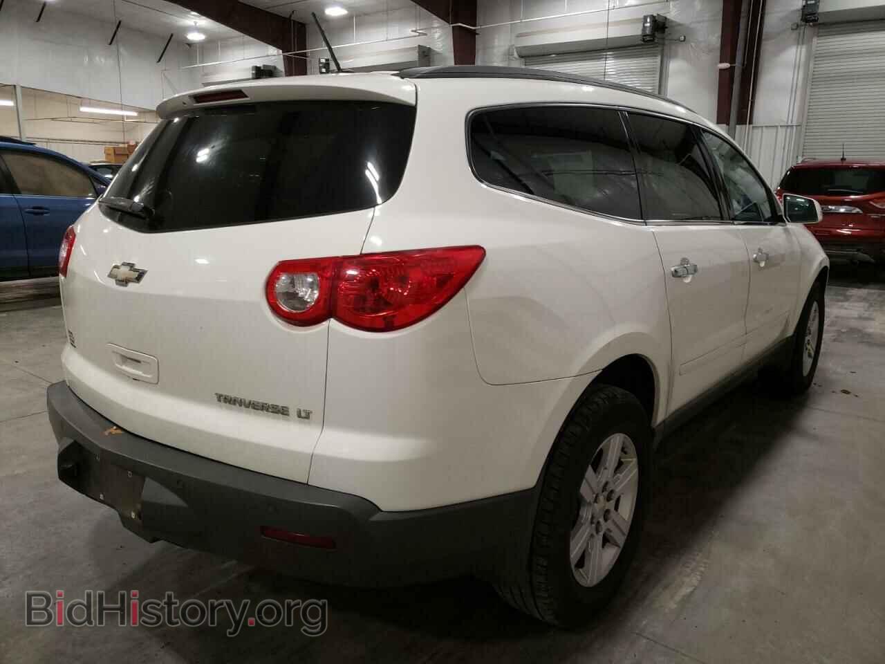 2012 CHEVROLET TRAVERSE - VIN: 1GNKRGED8CJ239577 - Фото 4