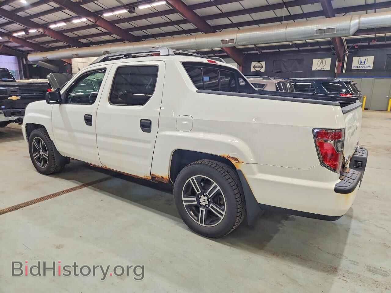2014 HONDA RIDGELINE - VIN: 5FPYK1F77EB009706 - Фото 2
