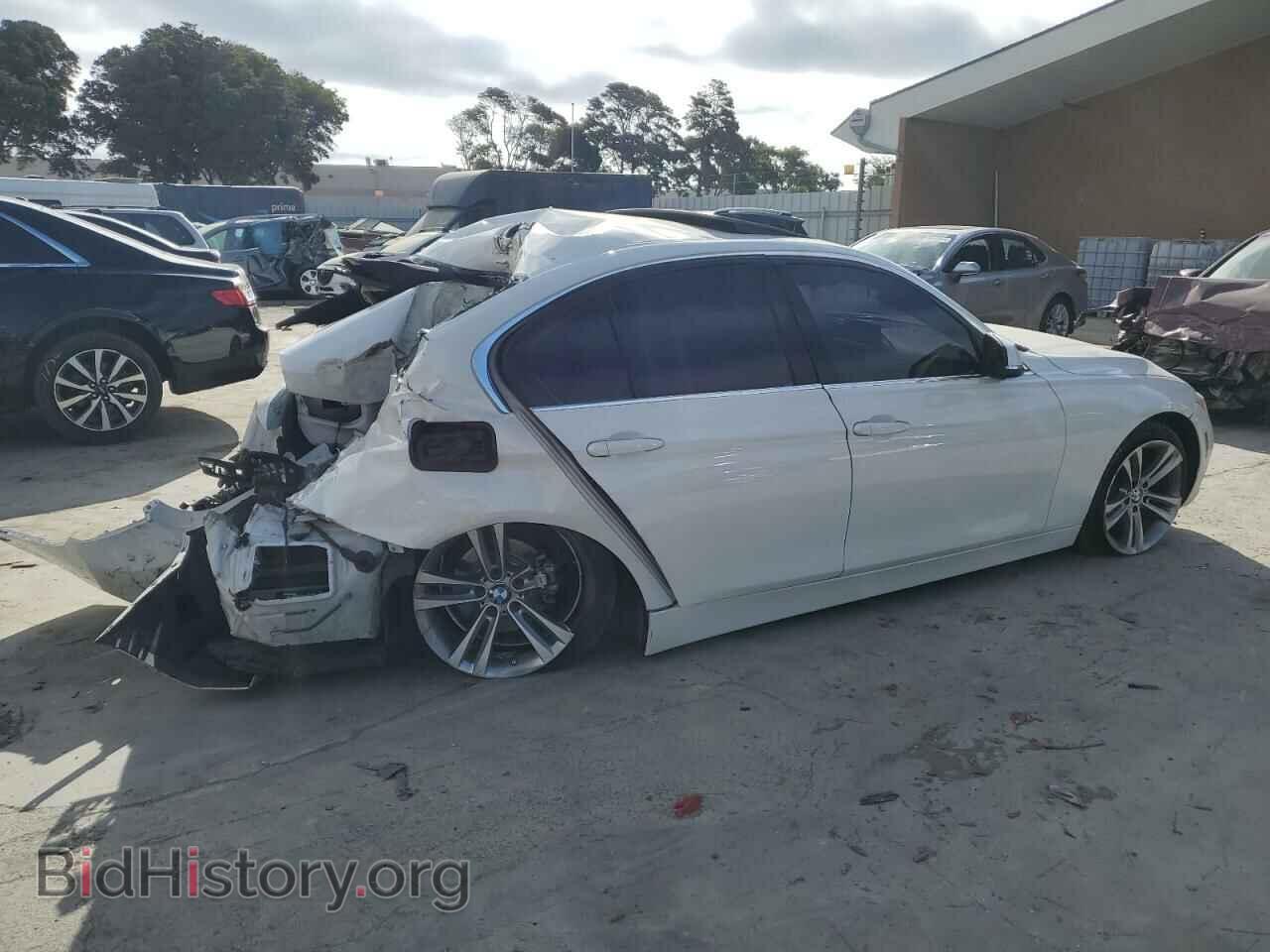 2016 BMW 3 SERIES - VIN: WBA8E9G54GNU30635 - Фото 3