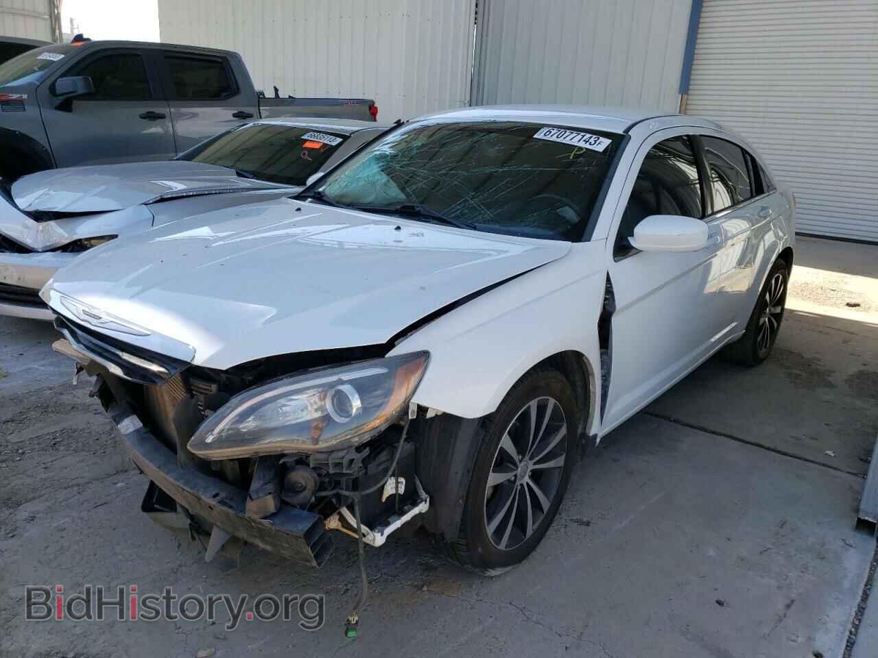 Photo 1C3CCBBG4DN747396 - CHRYSLER 200 2013