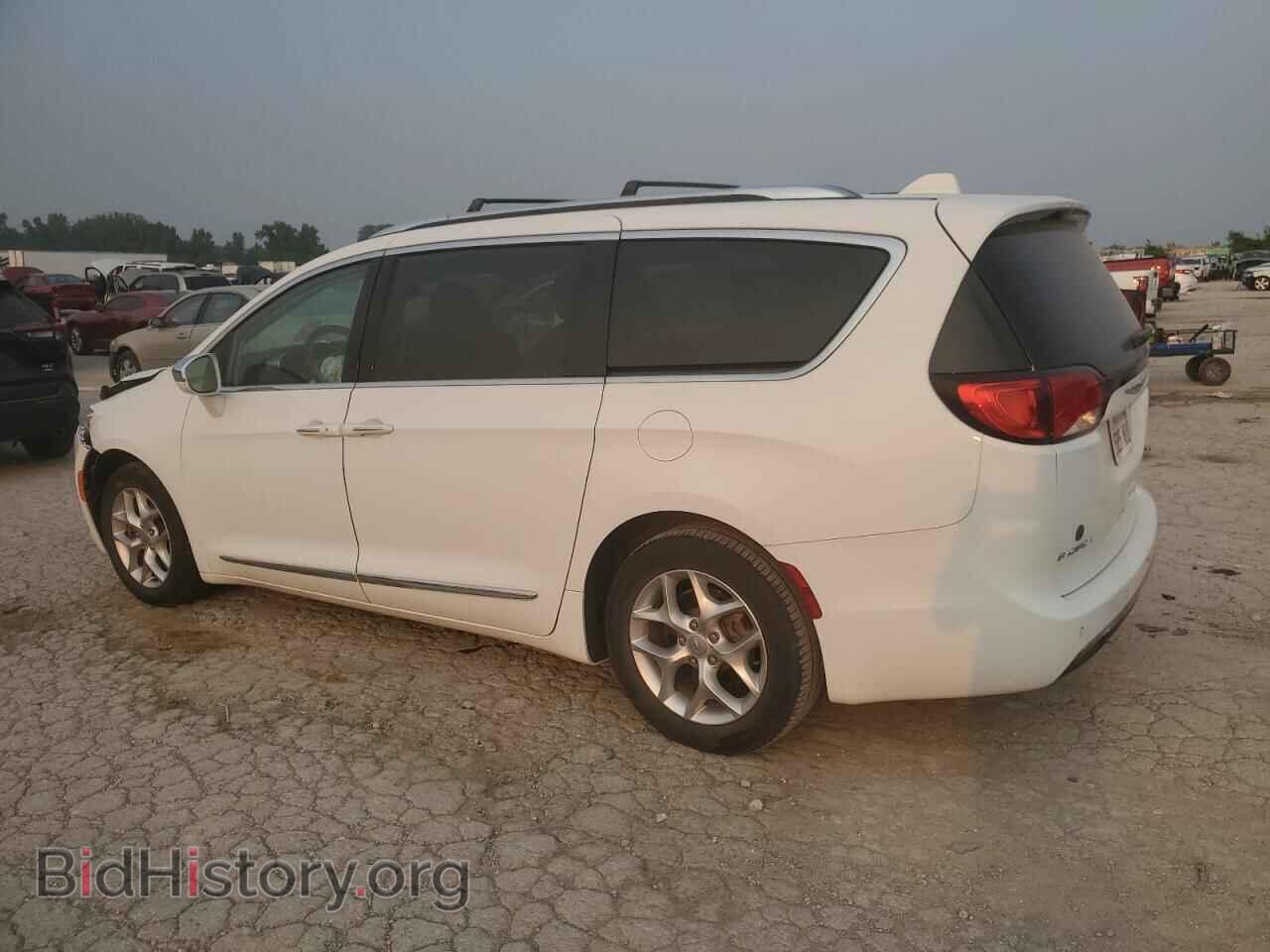 2019 CHRYSLER PACIFICA - VIN: 2C4RC1GG8KR748706 - Фото 2