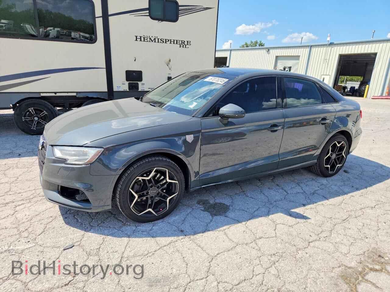 Photo WAUAUHFF9H1077696 - AUDI A3 2017