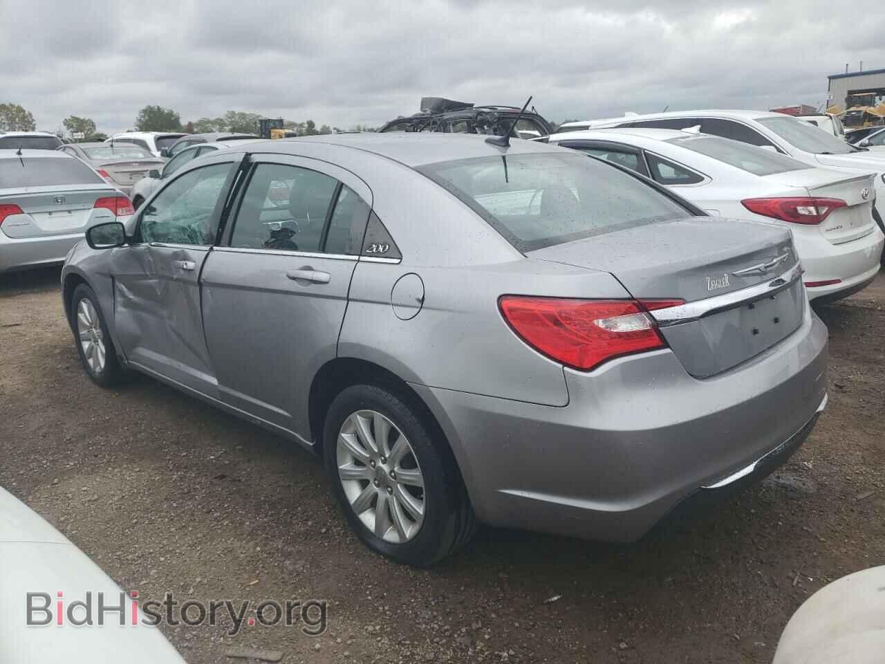 2013 CHRYSLER 200 - VIN: 1C3CCBBB2DN578077 - Фото 2