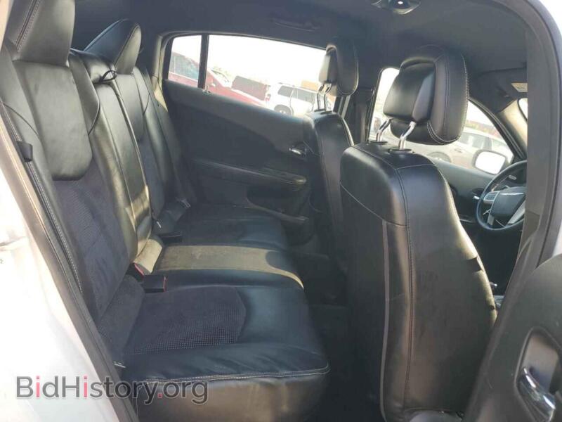 2013 Chrysler 200 (VIN 1C3CCBCG7DN699536) — photo 10 of 15