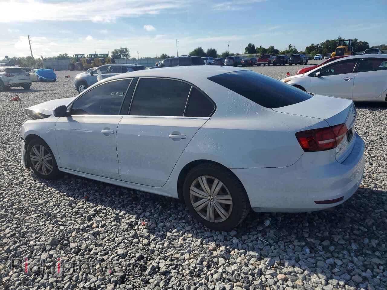 2017 VOLKSWAGEN JETTA - VIN: 3VW2B7AJ5HM412200 - Photo 2