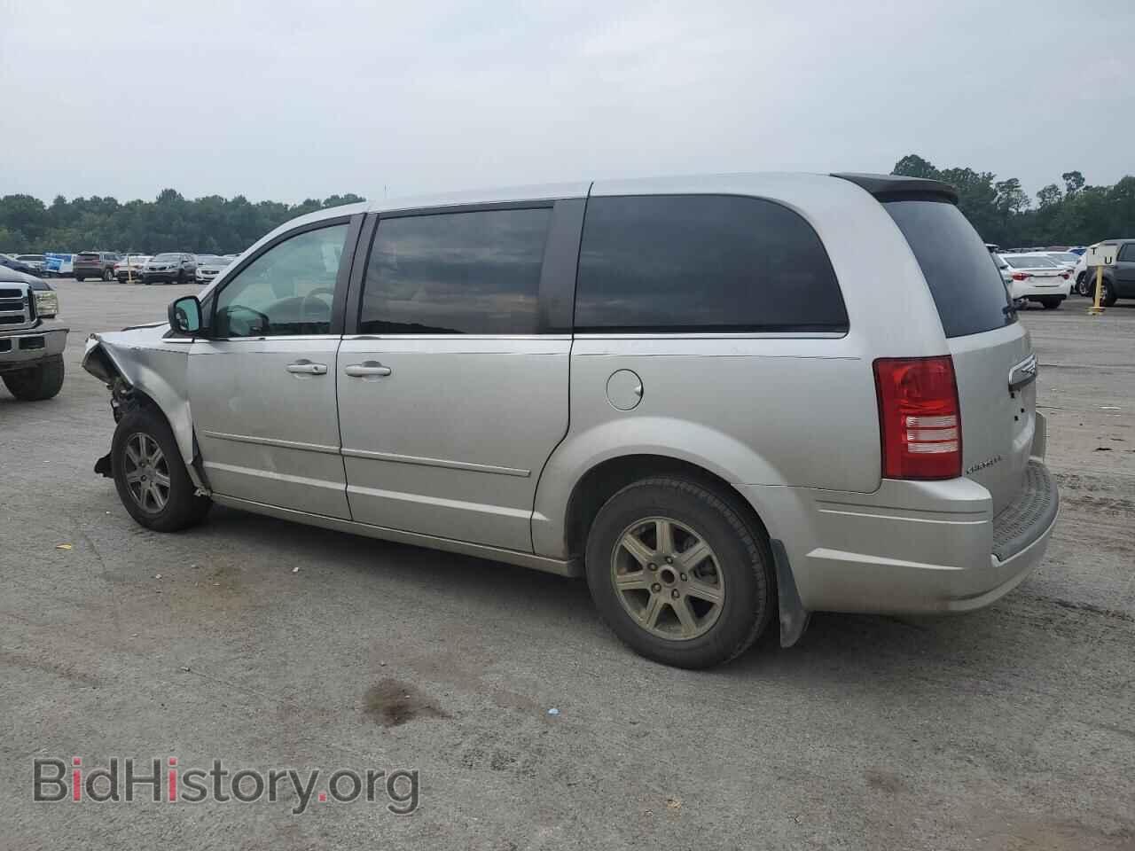 2010 CHRYSLER MINIVAN - VIN: 2A4RR2D15AR387643 - Photo 2