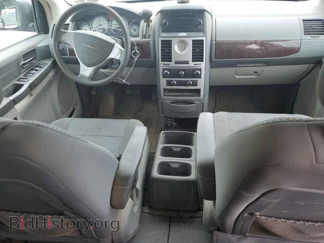 2010 CHRYSLER MINIVAN - VIN: 2A4RR2D15AR387643 - Photo 8