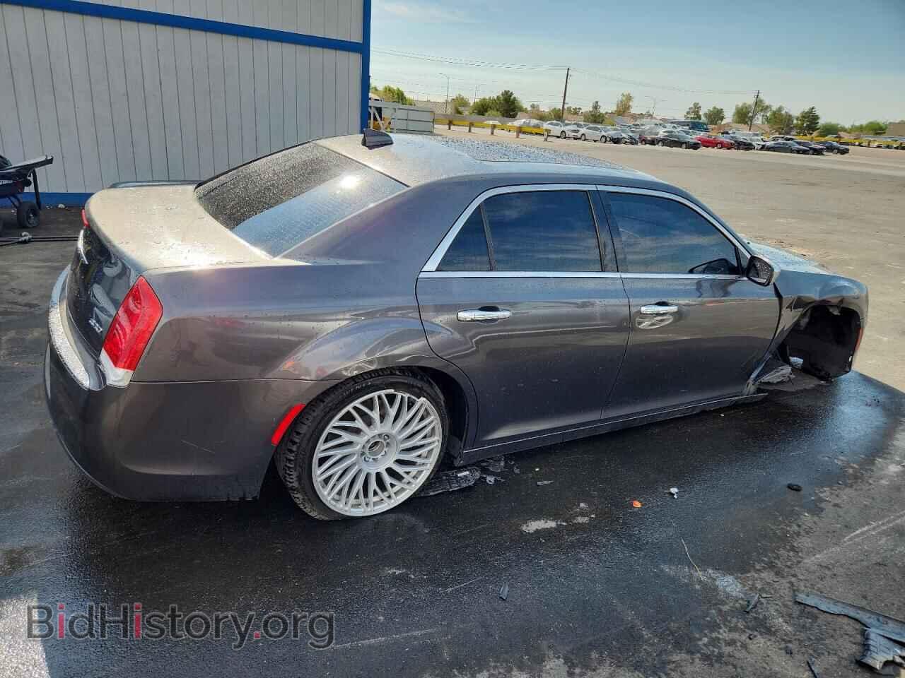 2019 CHRYSLER 300 - VIN: 2C3CCAEG5KH568697 - Фото 3