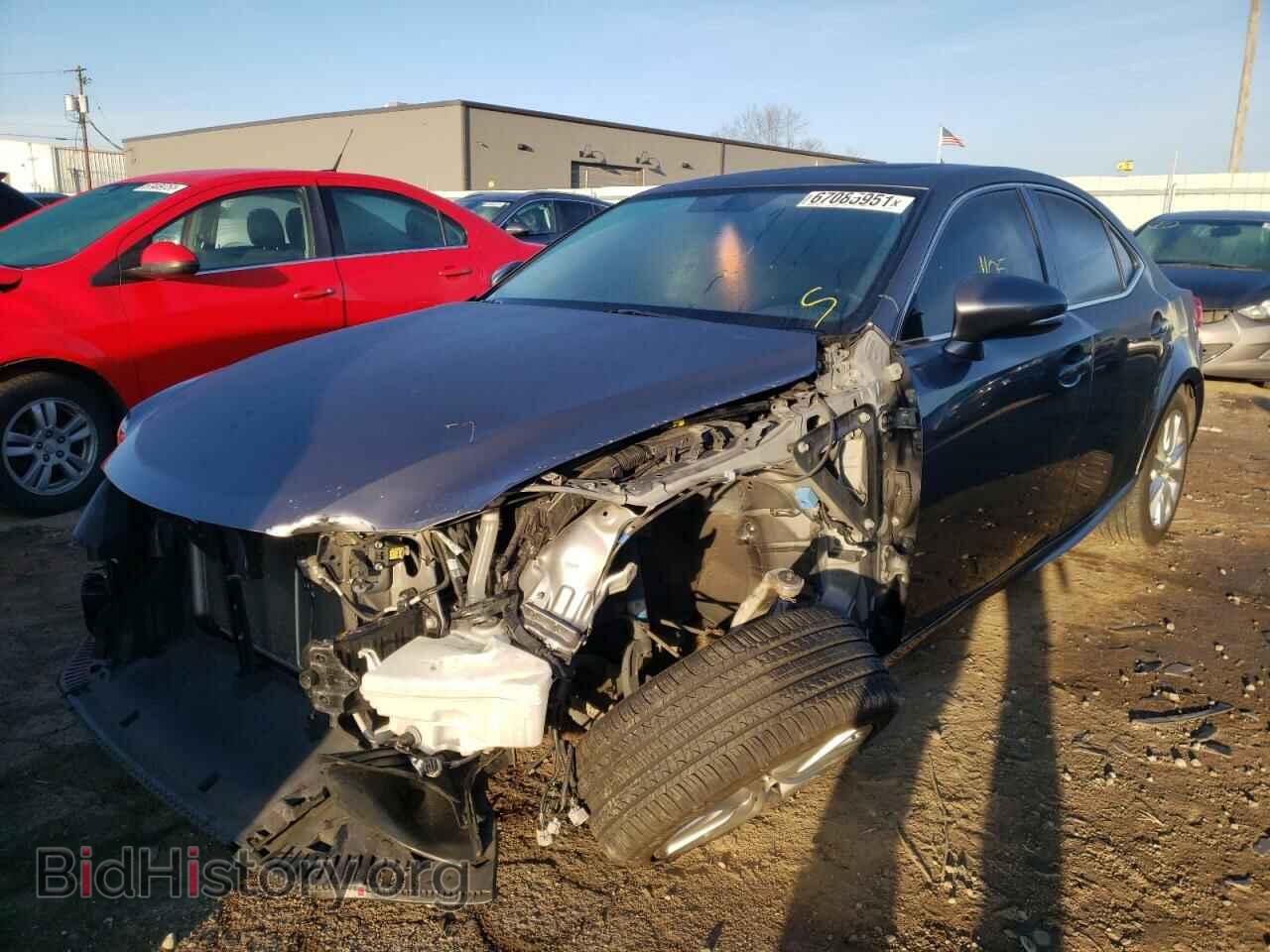 2014 LEXUS IS - VIN: JTHCF1D2XE5014820 - Photo 2