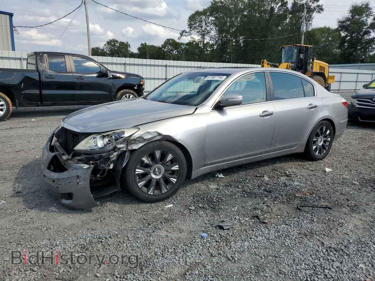 Photo KMHGC46E09U030259 - HYUNDAI GENESIS 2009