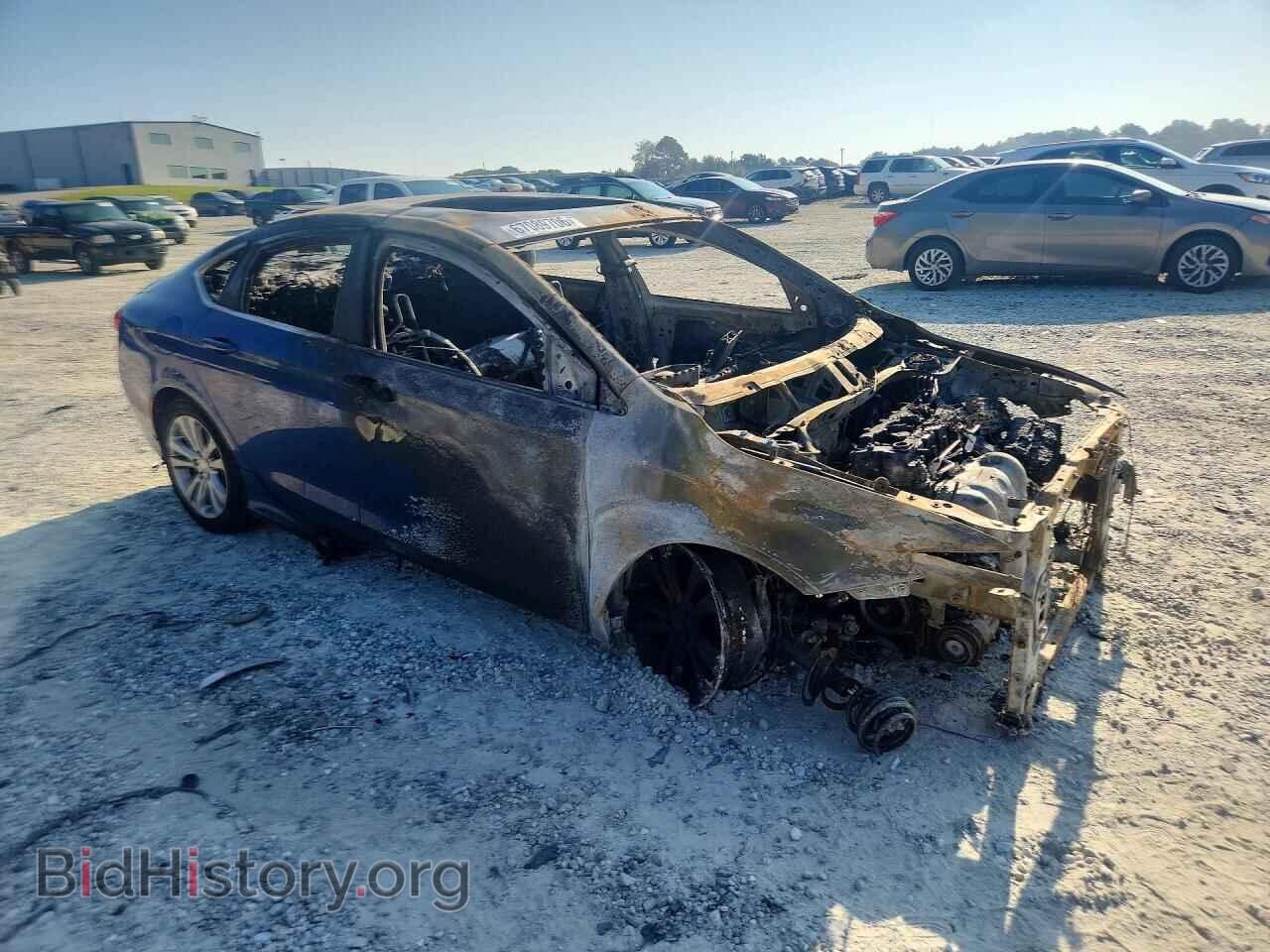 2015 CHRYSLER 200 - VIN: 1C3CCCAB7FN637621 - Photo 4