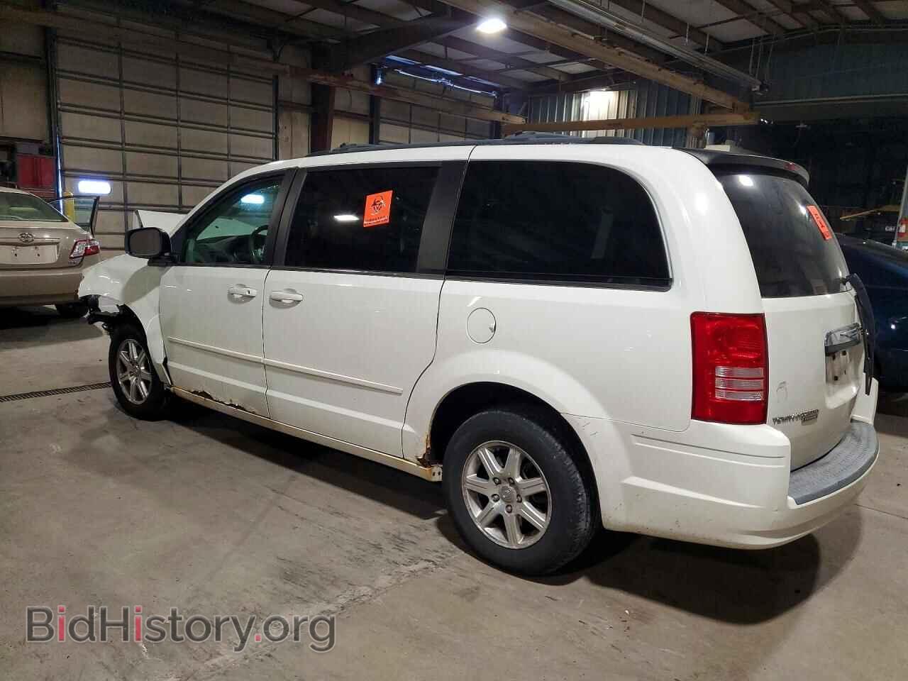 2008 CHRYSLER MINIVAN - VIN: 2A8HR54P18R629662 - Фото 2