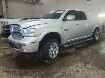 2018 RAM 1500 Laramie, серебристый — VIN 1C6RR7NM1JS258574, Copart