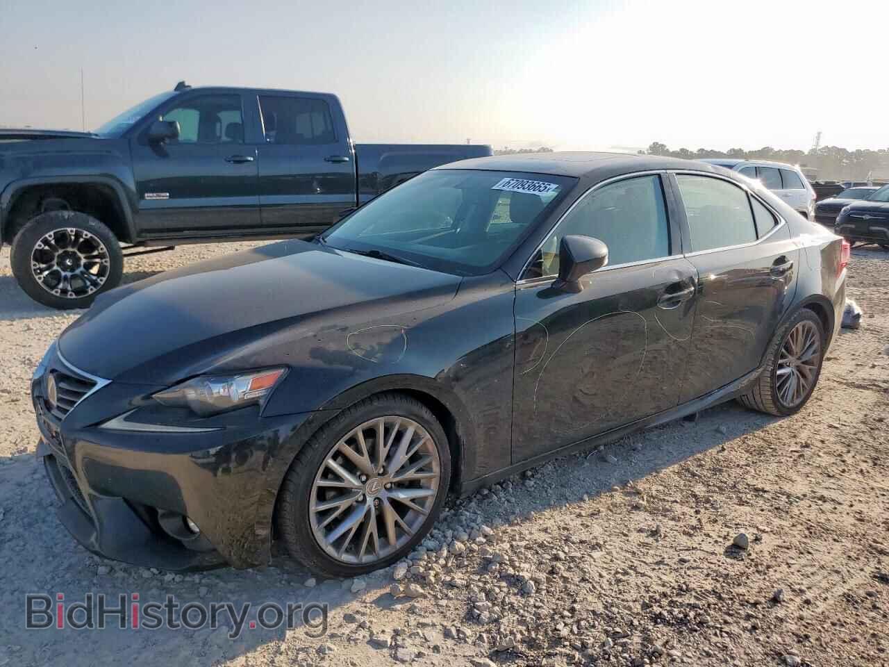Photo JTHCF1D20F5019378 - LEXUS IS 2015