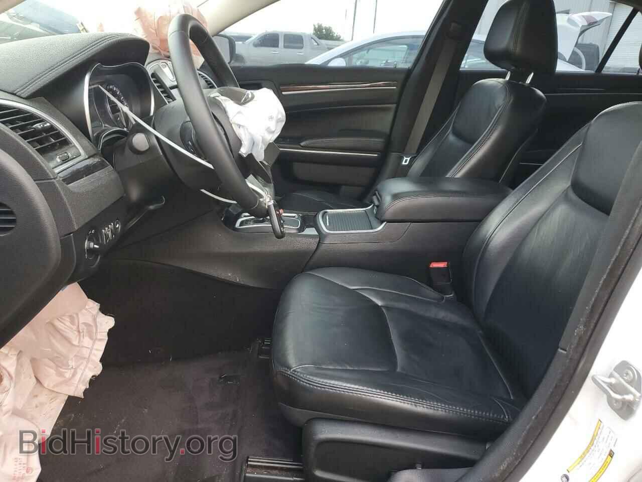 2017 CHRYSLER 300 - VIN: 2C3CCAAG8HH552654 - Фото 7