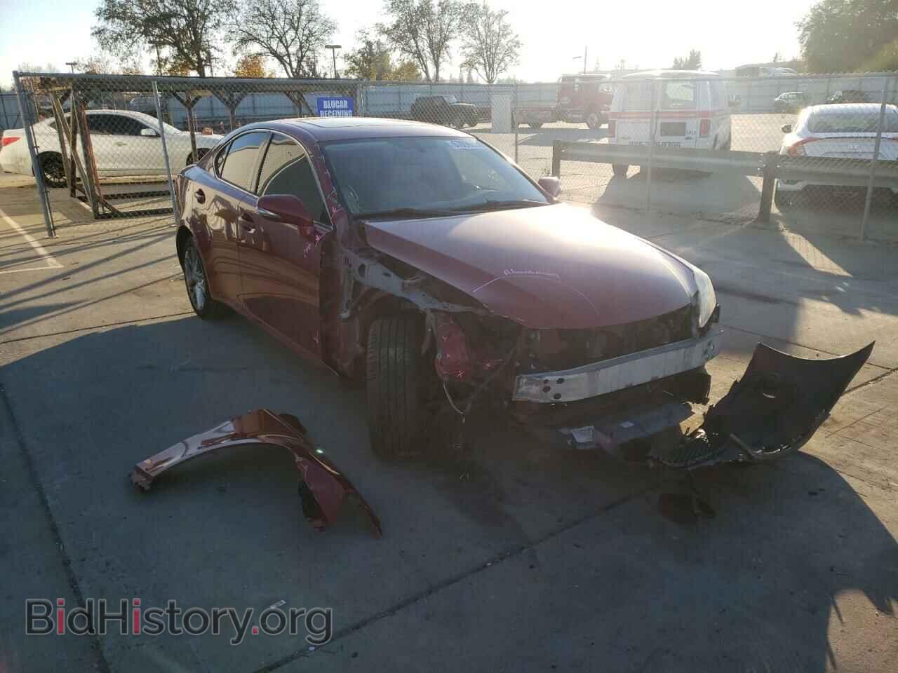 Photo JTHCF5C26B2035492 - LEXUS IS 2011