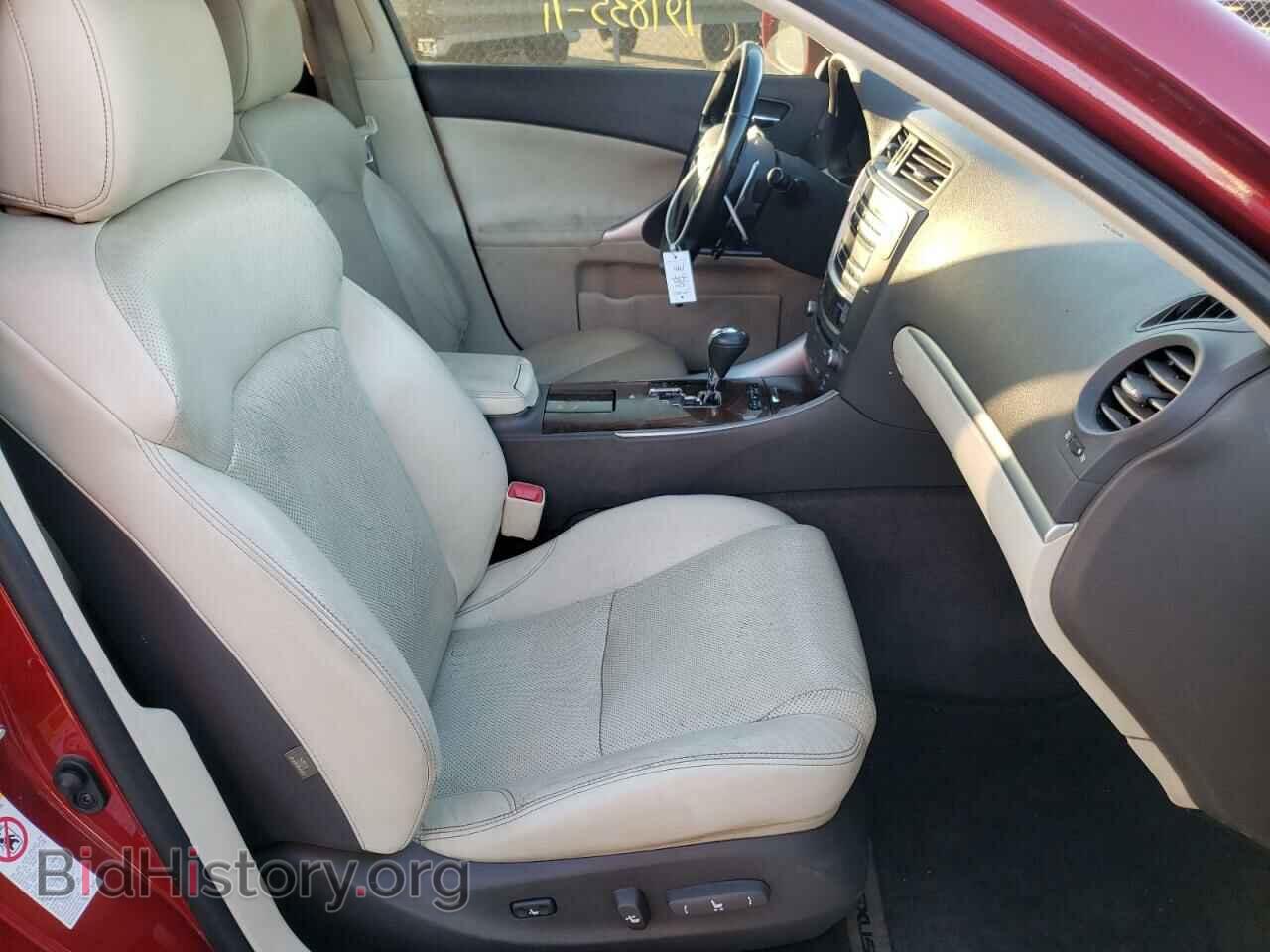 2011 LEXUS IS - VIN: JTHCF5C26B2035492 - Фото 5