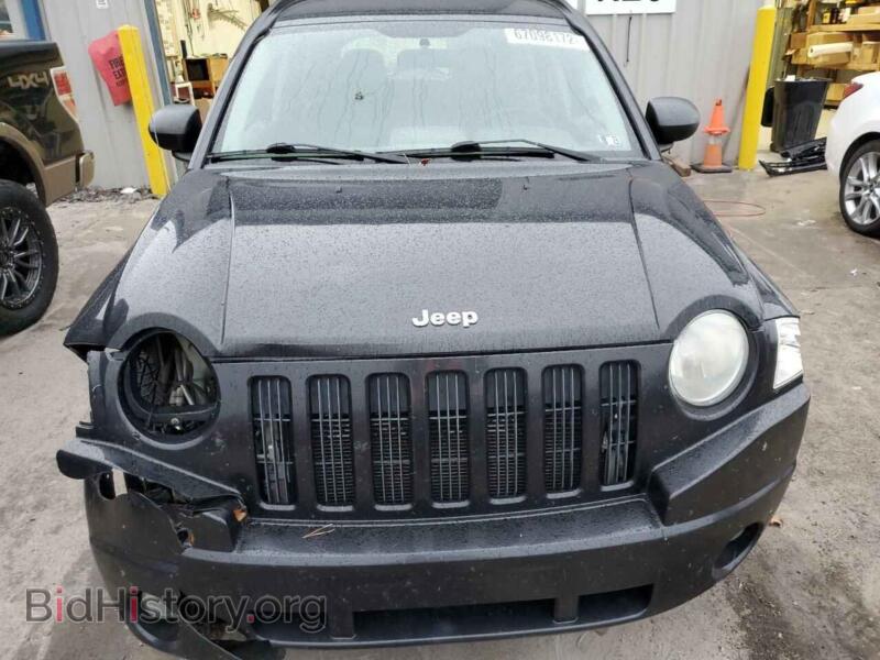 2008 Jeep COMPASS (VIN 1J8FF47W68D619743) — фото 5 из 12
