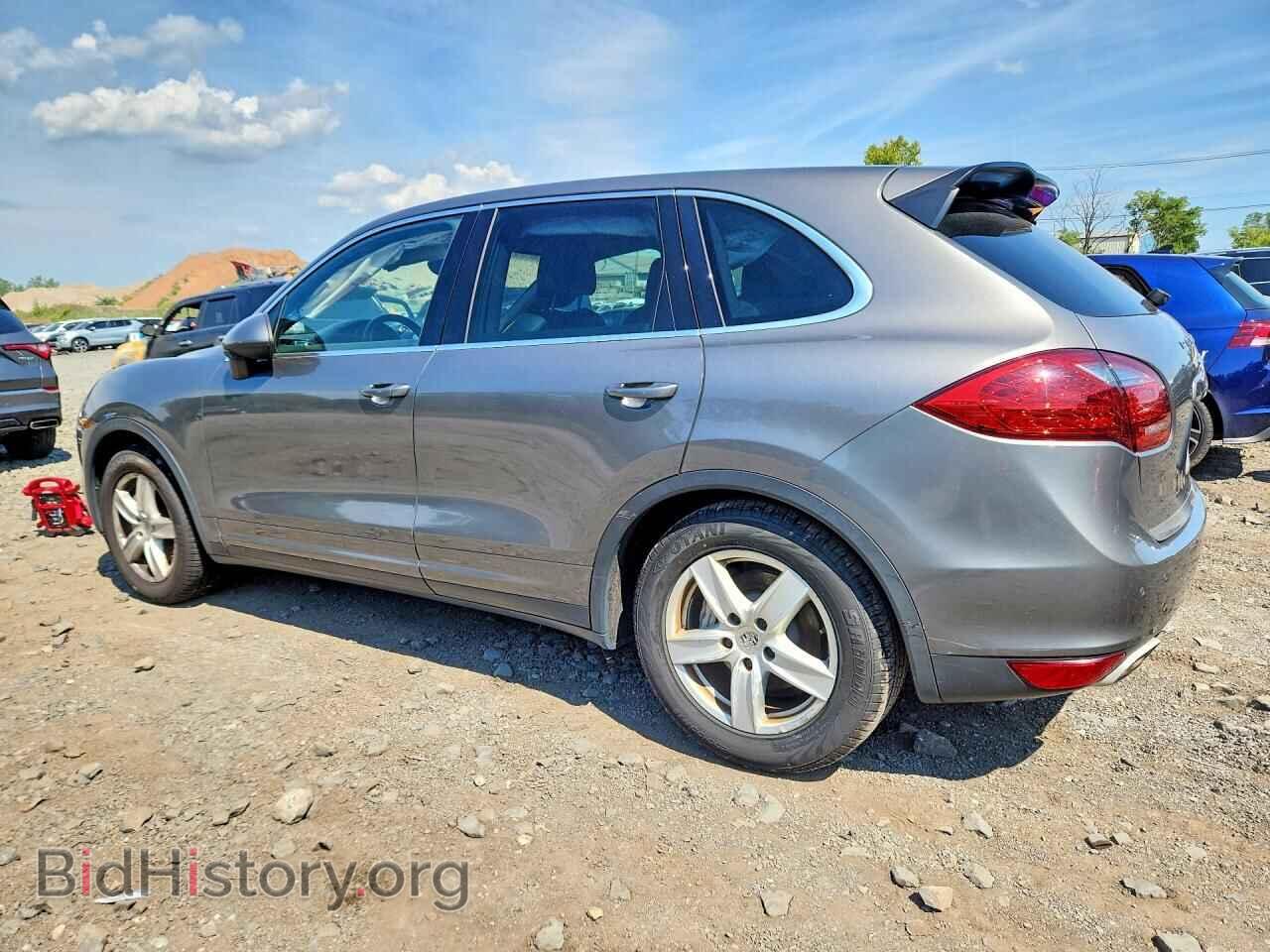 2012 PORSCHE CAYENNE - VIN: WP1AB2A24CLA50055 - Photo 2