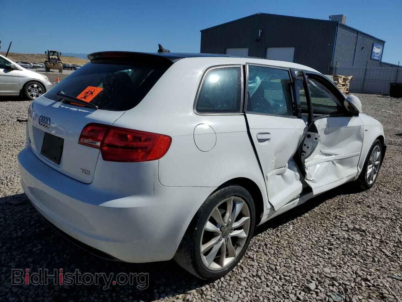 2012 AUDI A3 - VIN: WAUBJAFM6CA099991 - Photo 3