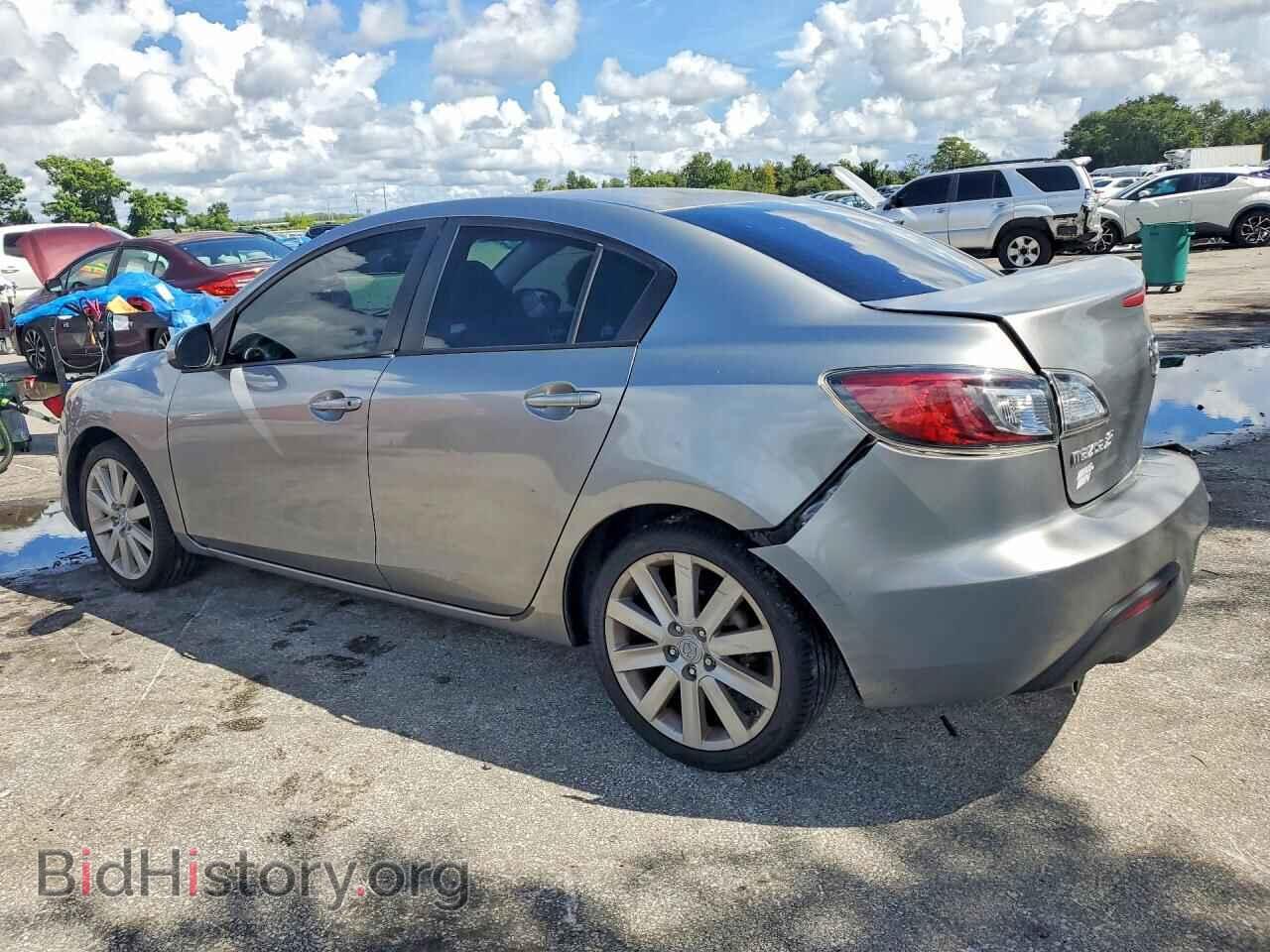 2011 MAZDA 3 - VIN: JM1BL1VF8B1497945 - Photo 2