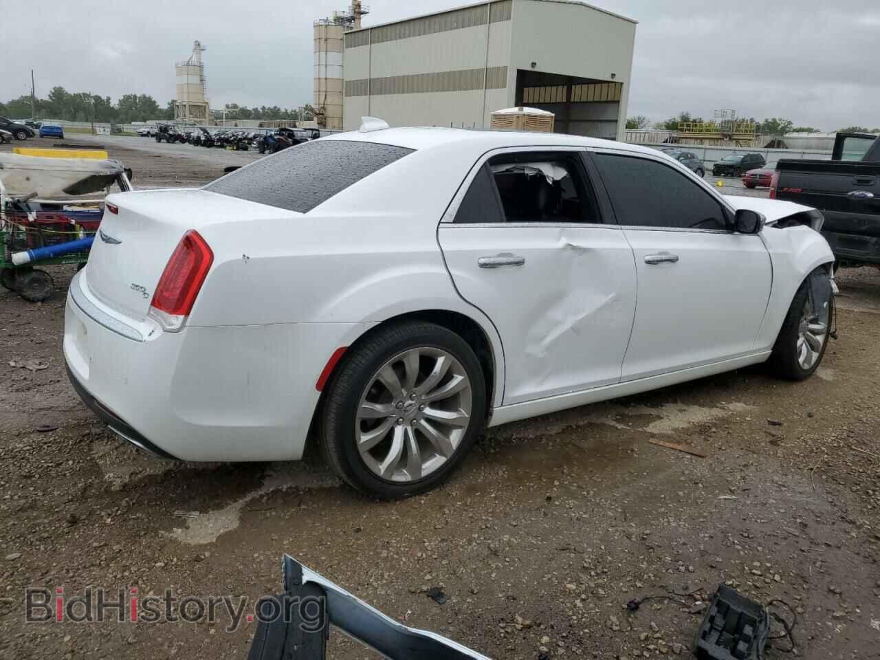 2015 CHRYSLER 300 - VIN: 2C3CCAPT2FH846178 - Фото 3